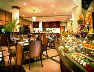 Holiday Inn Resort Batam Package restaurant