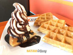 Batam Mega Mall A&W Fast Food Restaurant - Vanilla Ice Cream with Chocolate Syrup and Waffles