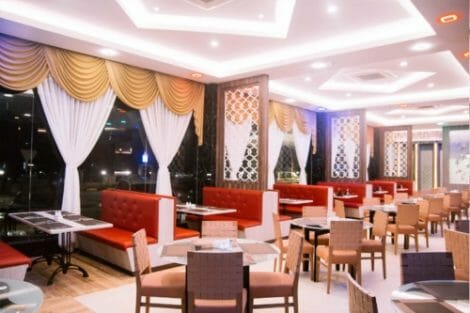 Golden Bay Hotel Batam Restaurant 2