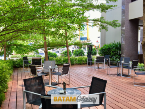 I Hotel Baloi Batam - Outdoor Cafe