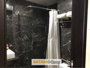 Batam BCC Hotel Deluxe Toilet