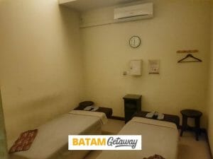 Reborn Batam Massage Room